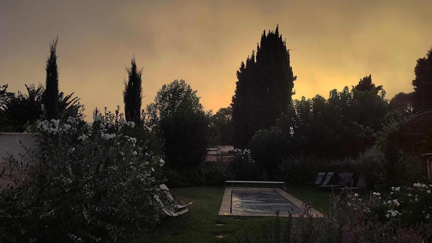 Le Chat Sur Le Toit Lourmarin Εξωτερικό φωτογραφία